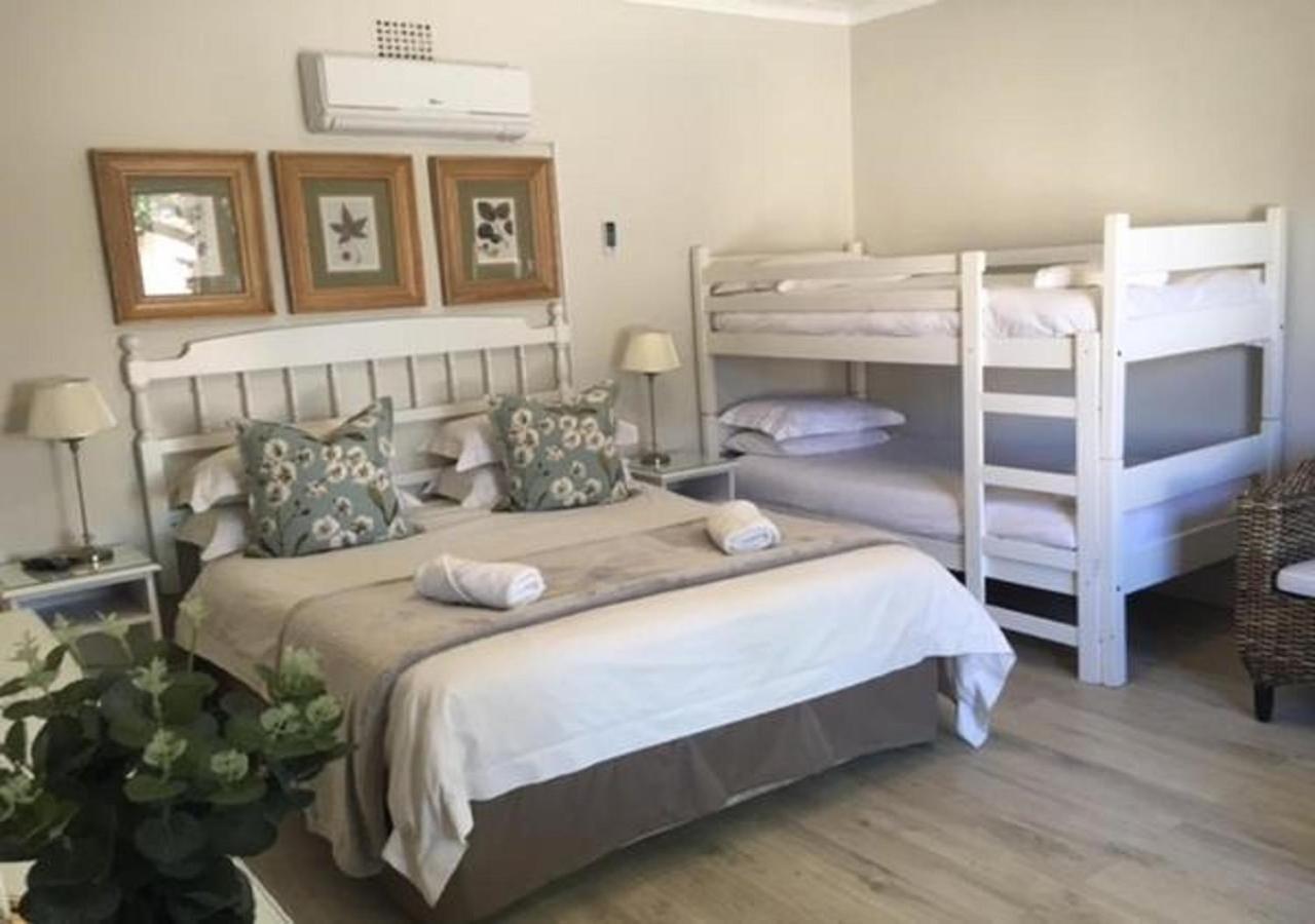 Wagon Wheel Country Lodge Beaufort West Exterior foto